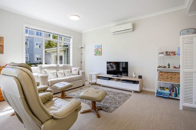 Photo of property in 66 Panorama Heights, Orewa, 0931