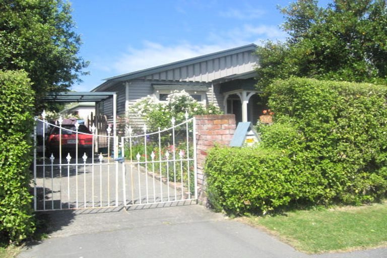 Photo of property in 1/126 Birdwood Avenue, Beckenham, Christchurch, 8023