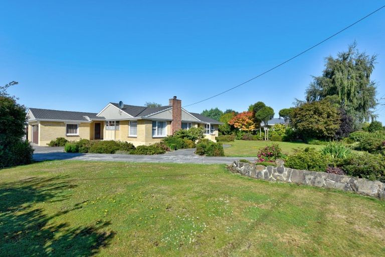 Photo of property in 102 Ferry Road, Edendale, 9825