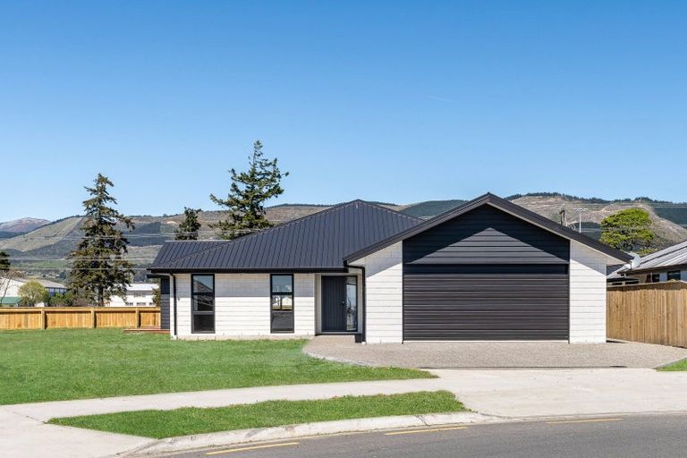 Photo of property in 55 Oakdale Grove, Richmond, 7020