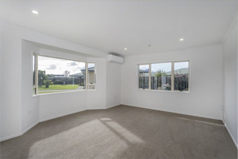 Photo of property in 8 Seascape Avenue, Whitianga, 3510