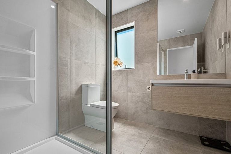 Photo of property in 17 Waenganui Road, Hobsonville, Auckland, 0616