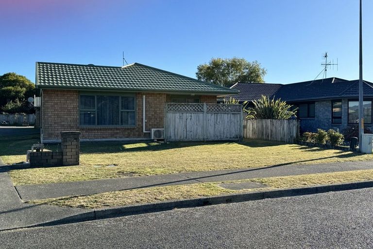 Photo of property in 97a Makarini Street, Paraparaumu, 5032