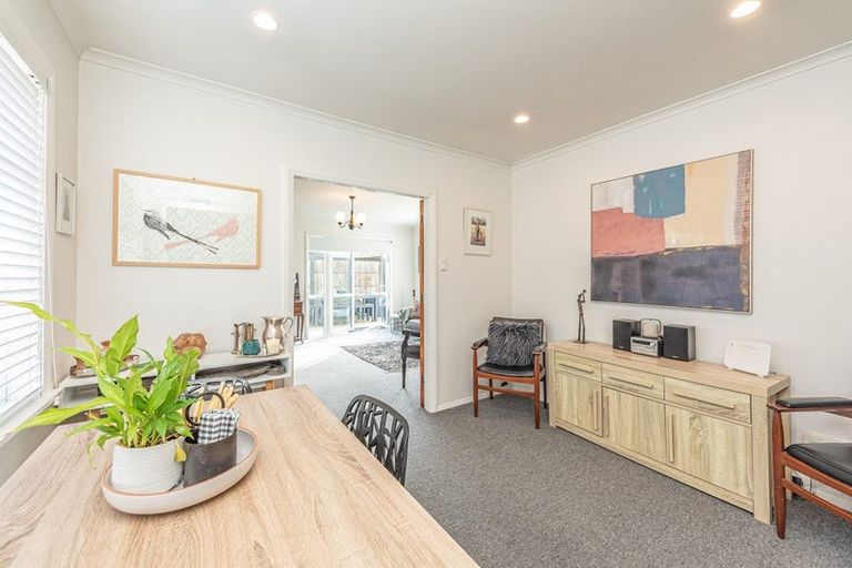 Photo of property in 4 Dickson Crescent, Saint Johns Hill, Whanganui, 4500