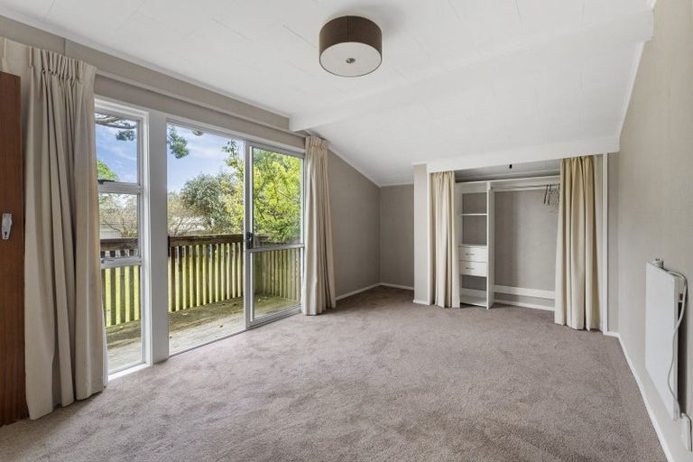 Photo of property in 5 Awatea Avenue, Paraparaumu, 5032