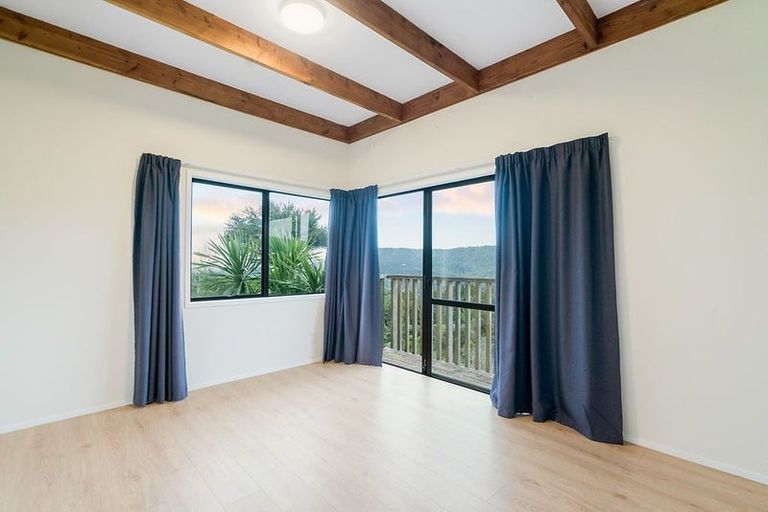 Photo of property in 12 Victory Road, Laingholm, Auckland, 0604