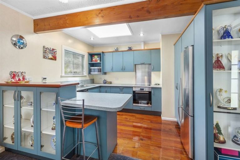 Photo of property in 39 Cluny Road, Plimmerton, Porirua, 5026