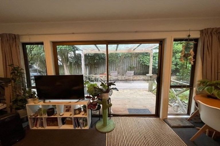 Photo of property in 3/17 Paris Place, Birkenhead, Auckland, 0626