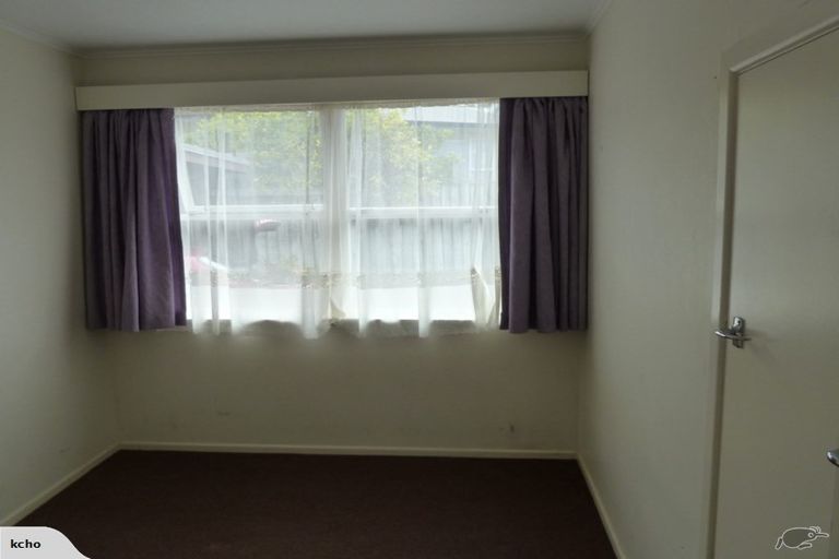 Photo of property in 2/25 Nutsey Avenue, Northcote, Auckland, 0627