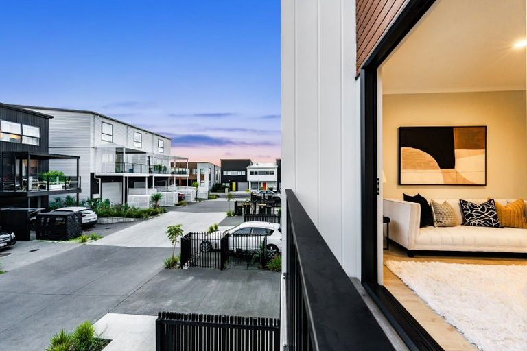 Photo of property in 13 Patrol Lane, Hobsonville, Auckland, 0616