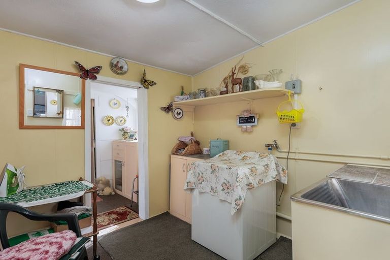 Photo of property in 61 Shearman Street, Waimate, 7924