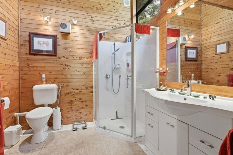 Photo of property in Twin Waters Lodge, 30 Totara Avenue, Collingwood, 7073