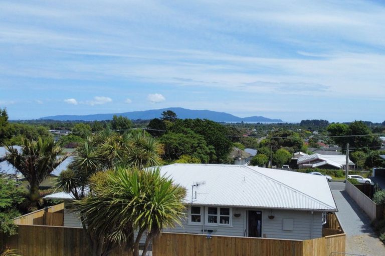Photo of property in 73a Seddon Street, Waikanae, 5036