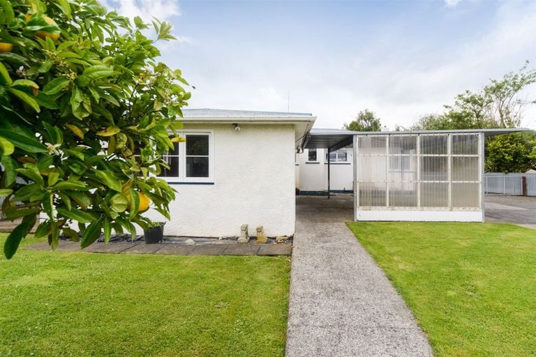 Photo of property in 8 Moray Place, Highbury, Palmerston North, 4412