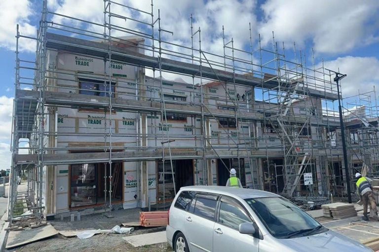 Photo of property in 4b Scott Road, Stanmore Bay, Whangaparaoa, 0932