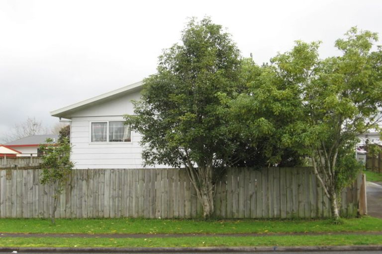 Photo of property in 1/81 Redcrest Avenue, Red Hill, Papakura, 2110
