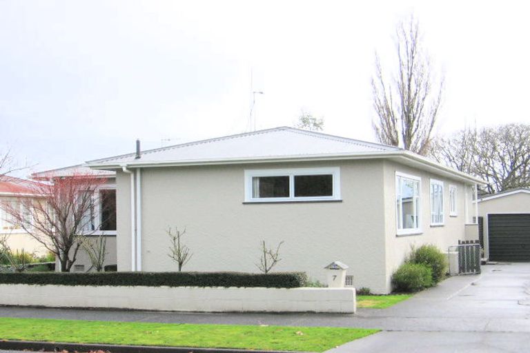 Photo of property in 7 Stirling Crescent, Hokowhitu, Palmerston North, 4410