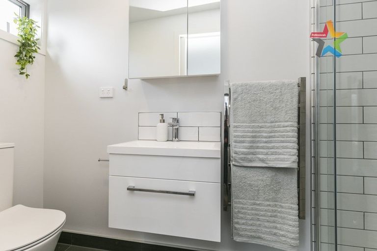 Photo of property in 9/30 Monowai Road, Johnsonville, Wellington, 6037