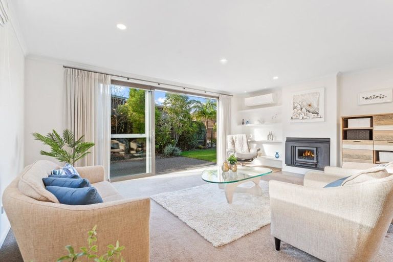 Photo of property in 26 Waitotara Way, Whitianga, 3510