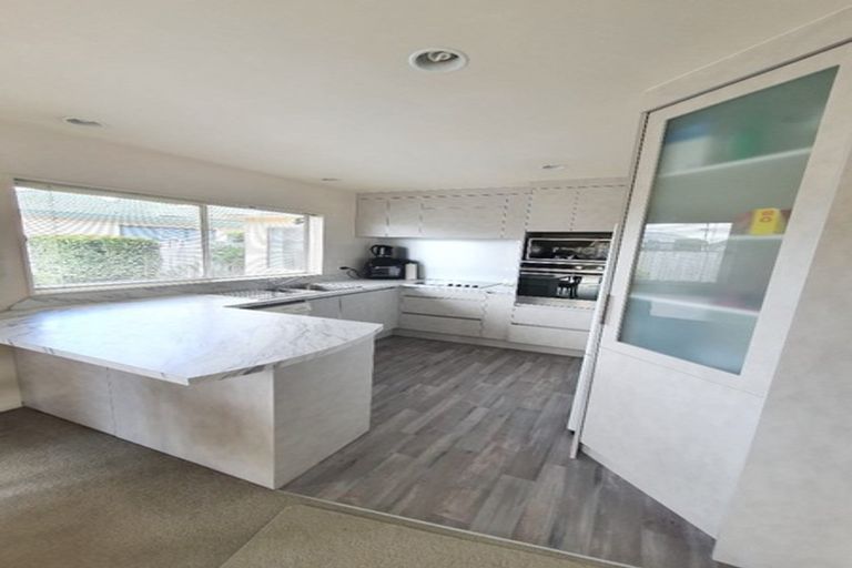 Photo of property in 43a Shirley Avenue, Papakura, 2110