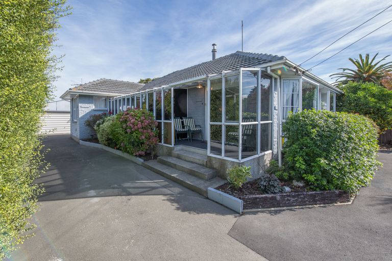 Photo of property in 305 Sawyers Arms Road, Bishopdale, Christchurch, 8053