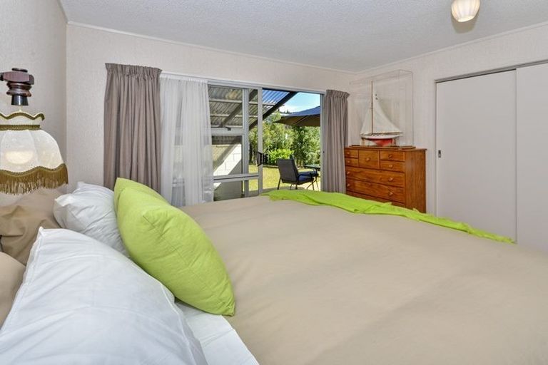 Photo of property in 125 Stapleford Crescent, Browns Bay, Auckland, 0630
