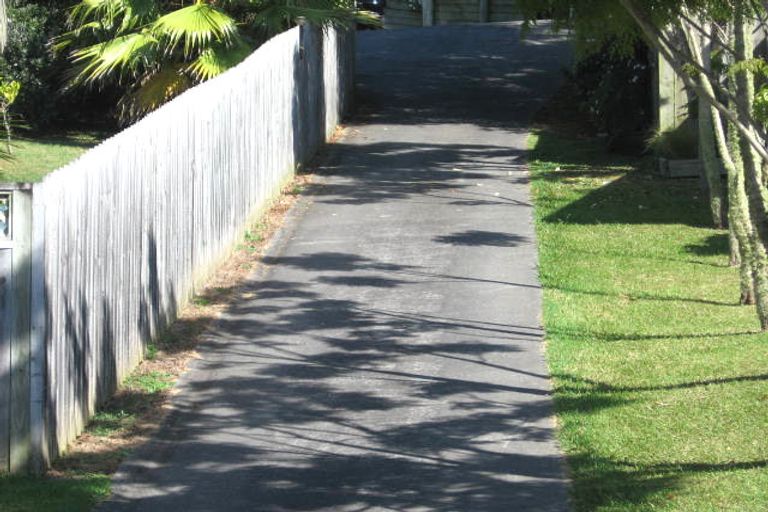 Photo of property in 9 Dee Place, Torbay, Auckland, 0630