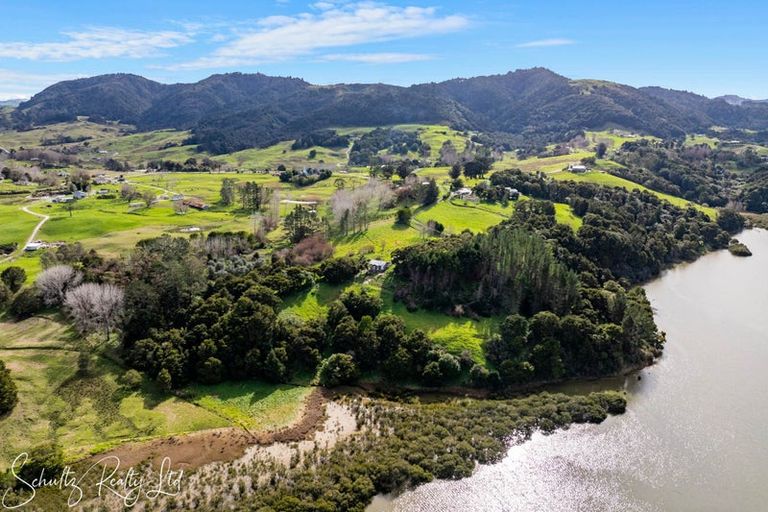 Photo of property in 227 Mountain Road, Maungaturoto, 0587