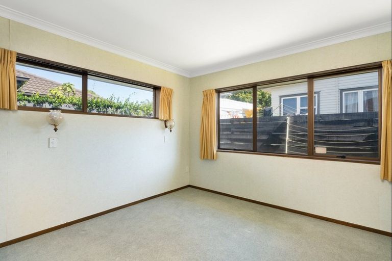Photo of property in 499a Devonport Road, Tauranga South, Tauranga, 3112