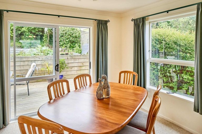 Photo of property in 10 Katarina Grove, Tawa, Wellington, 5028