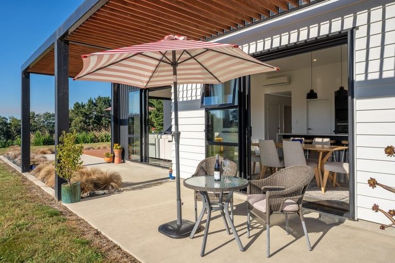 Photo of property in 9 Kristin Place, Manakau, Levin, 5573