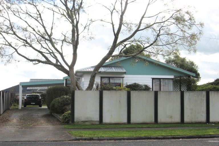 Photo of property in 35 Radiata Street, Fairview Downs, Hamilton, 3214