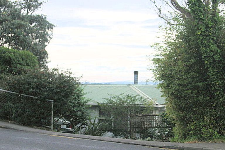 Photo of property in 317 Don Buck Road, Massey, Auckland, 0614