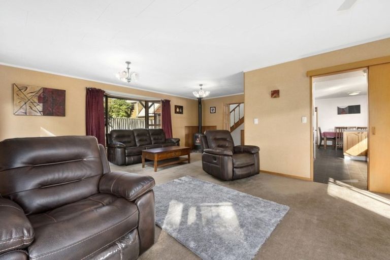 Photo of property in 21 Baltimore Crescent, Totara Park, Upper Hutt, 5018