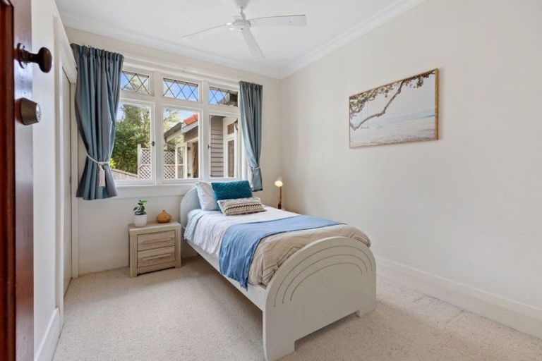 Photo of property in 84 Waitaha Road, Welcome Bay, Tauranga, 3112