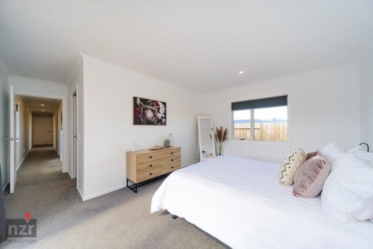 Photo of property in 18 Wescombe Grove, Feilding, 4702