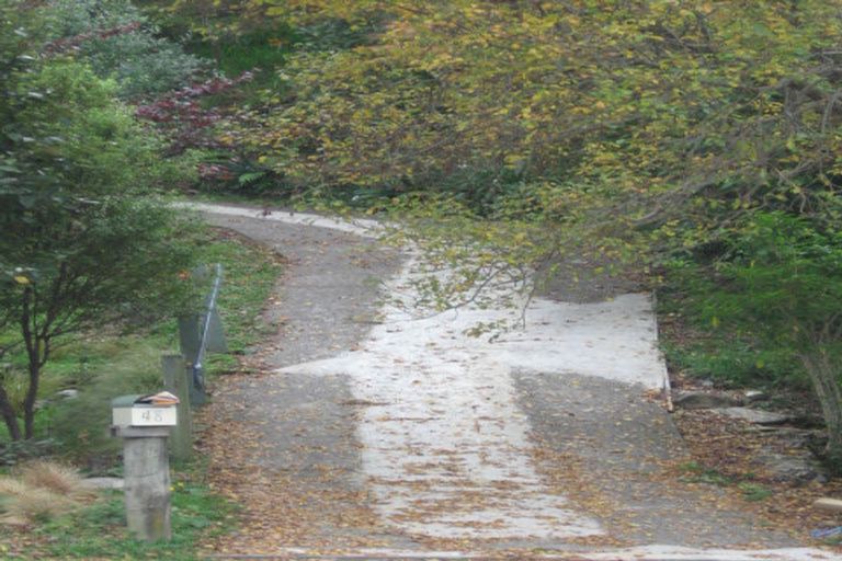 Photo of property in 48 Pinehaven Road, Pinehaven, Upper Hutt, 5019