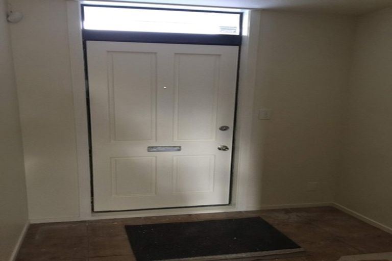 Photo of property in Krisley Court, 7/6 Ambrico Place, New Lynn, Auckland, 0600