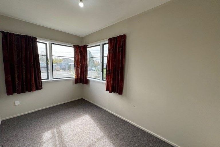 Photo of property in 124 Pages Road, Wainoni, Christchurch, 8061