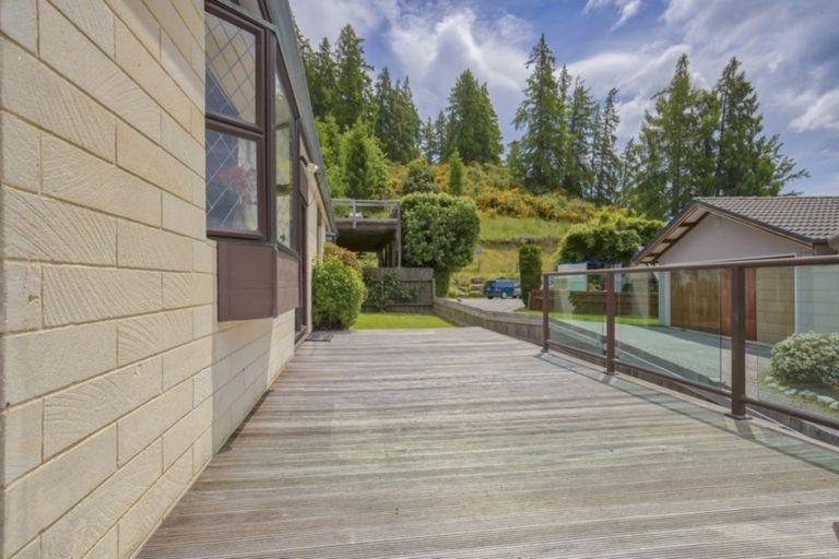 Photo of property in 6a Bills Way, Wanaka, 9305