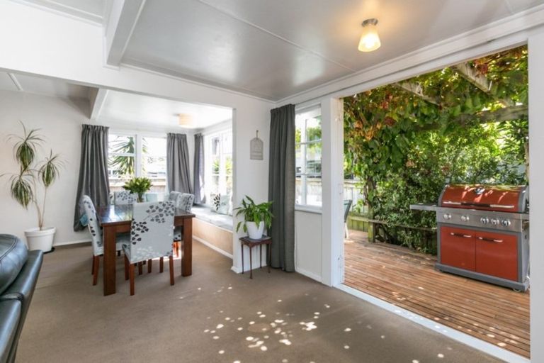 Photo of property in 235 Georges Drive, Napier South, Napier, 4110