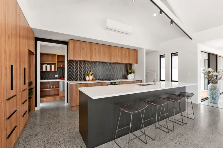 Photo of property in 35 Mike Smith Drive, Cambridge, 3434