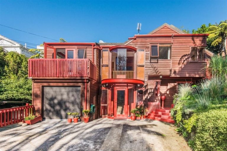 Photo of property in 6a Joll Street, Karori, Wellington, 6012