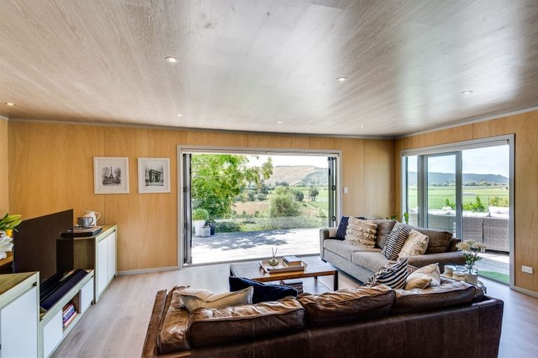 Photo of property in 304 Hill Road, Eskdale, Napier, 4182