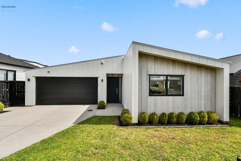 Photo of property in 215 Victoria Street West, Pukekohe, 2120