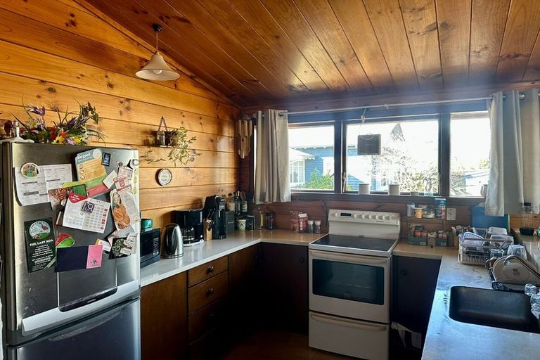 Photo of property in 5 Prossers Road, Saint Martins, Christchurch, 8022