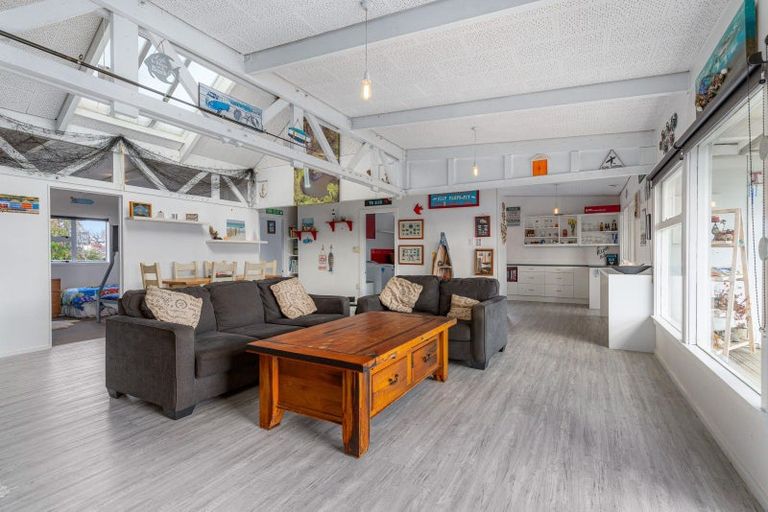 Photo of property in 2a Andresen Street, Foxton Beach, Foxton, 4815