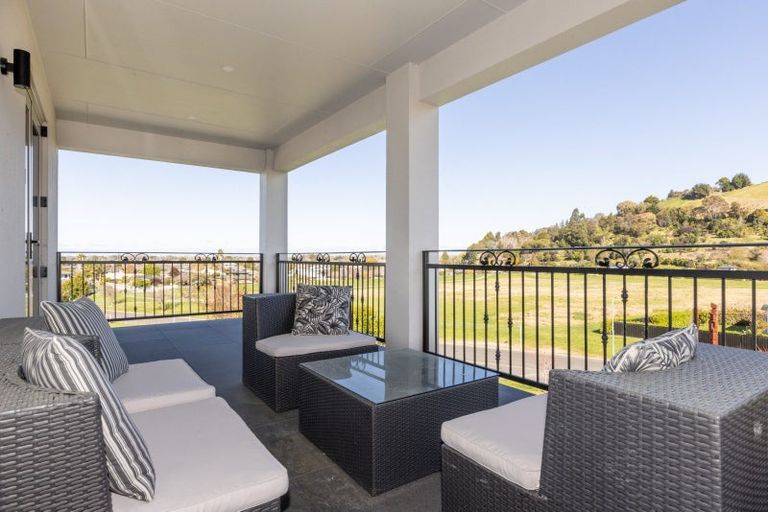 Photo of property in 1 Ridgeway Terrace, Taradale, Napier, 4112