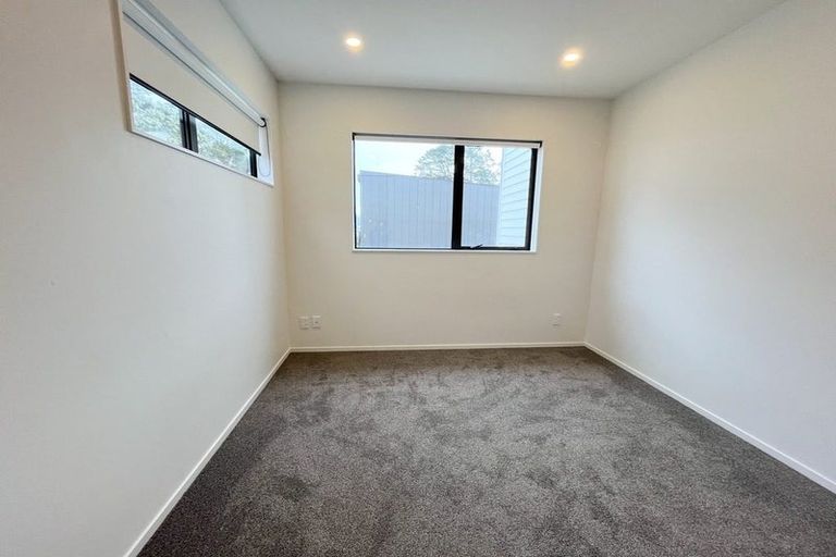 Photo of property in 40 Korokio Lane, Henderson, Auckland, 0612