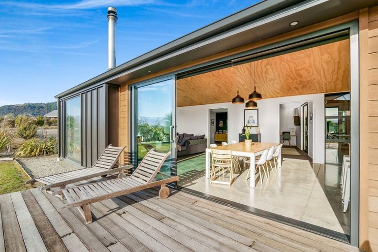 Photo of property in 19 Glenaray Crescent, Wanaka, 9305